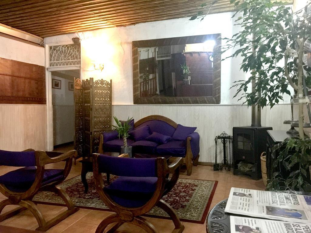 Hostal Villanueva La Serena Bagian luar foto